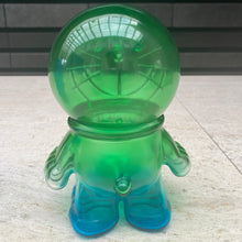 Load image into Gallery viewer, Doraemon Singapore Collection: The Artist Toy (Jahan LOH): 'Moving Forward Doraemon' - Leyouki