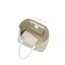 Load image into Gallery viewer, MISCHA JET SET TOTE - BEIGE - Leyouki